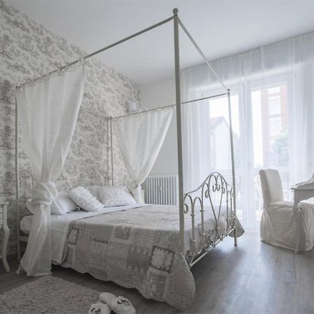 Lilly Chic Monza Bed & Breakfast Exterior photo